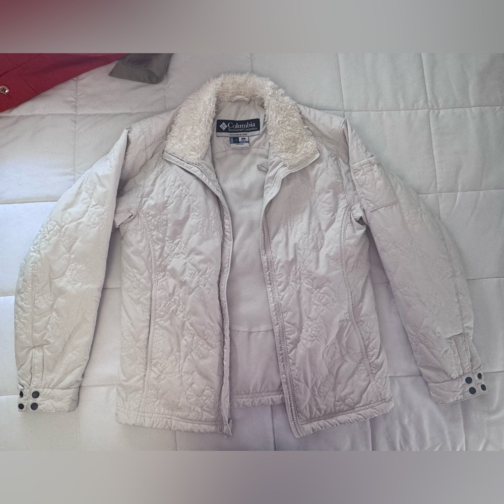 Columbia Cream Jacket with Sherpa Collar